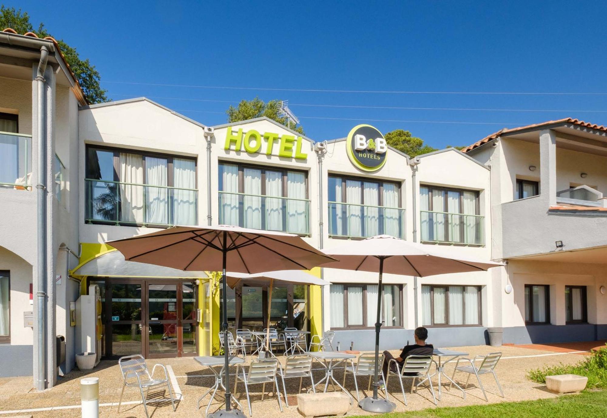 B&B Hotel Villeneuve Loubet Village Bagian luar foto