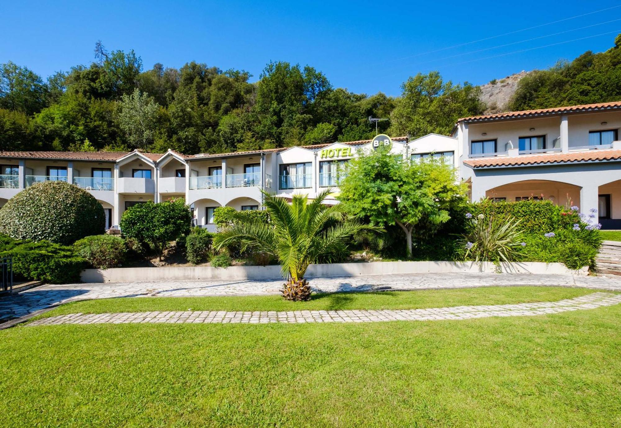 B&B Hotel Villeneuve Loubet Village Bagian luar foto