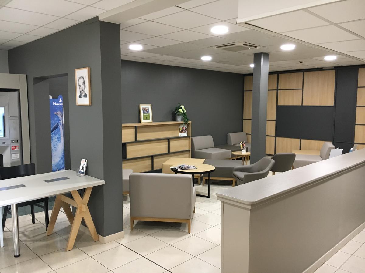 B&B Hotel Villeneuve Loubet Village Bagian luar foto