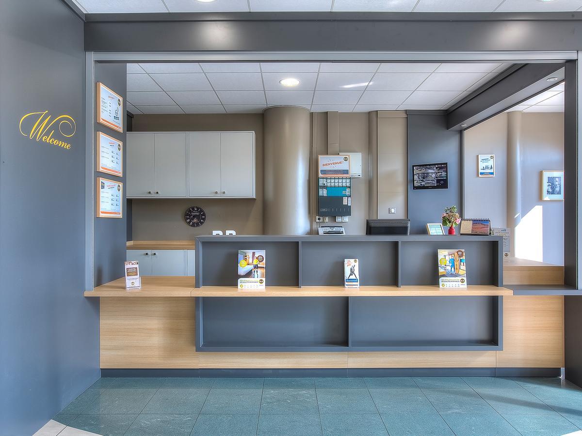 B&B Hotel Villeneuve Loubet Village Bagian luar foto