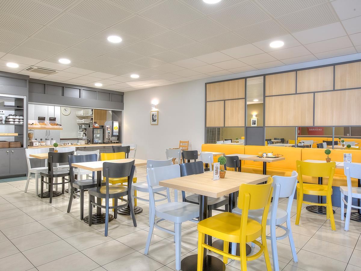 B&B Hotel Villeneuve Loubet Village Bagian luar foto